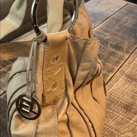 Elliott Lucca tan purse - Picture 2 of 3